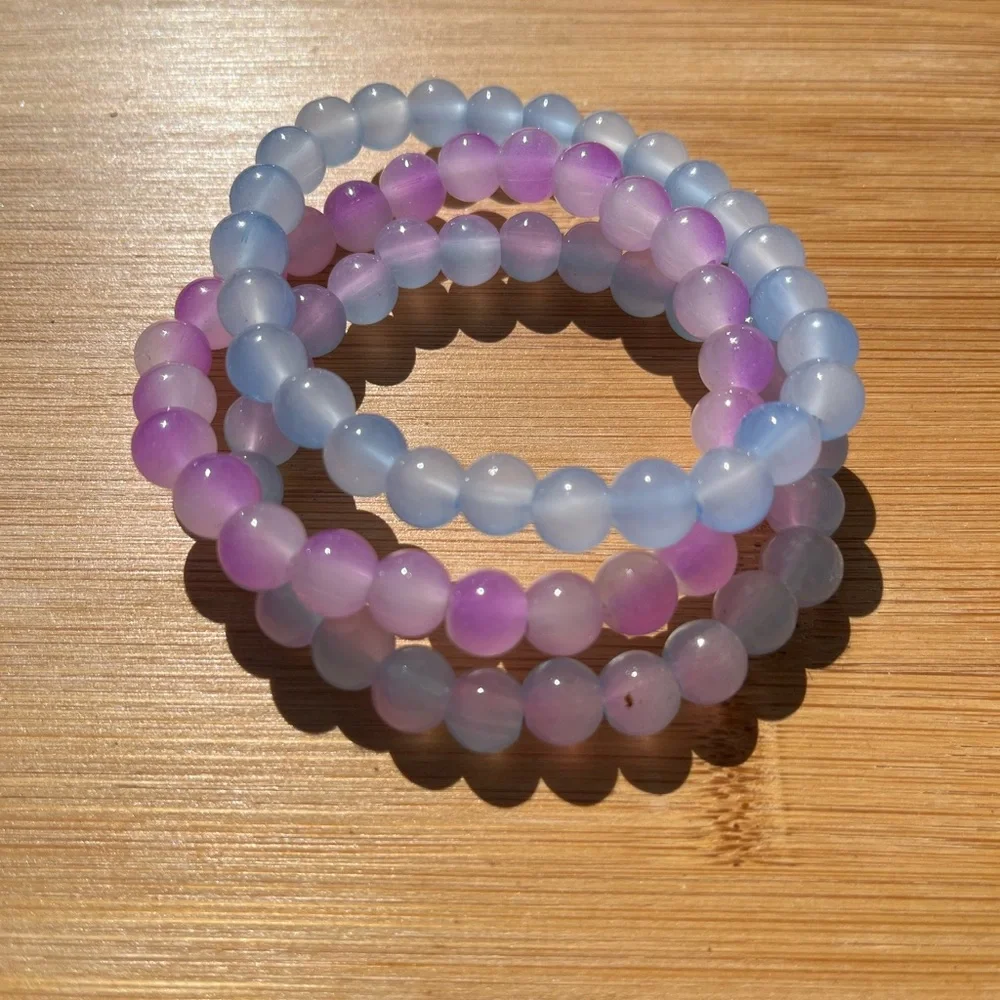Hand Crafted Lavender and Light Blue Beaded Stretch Bracelet Set - Picture 4 of 9